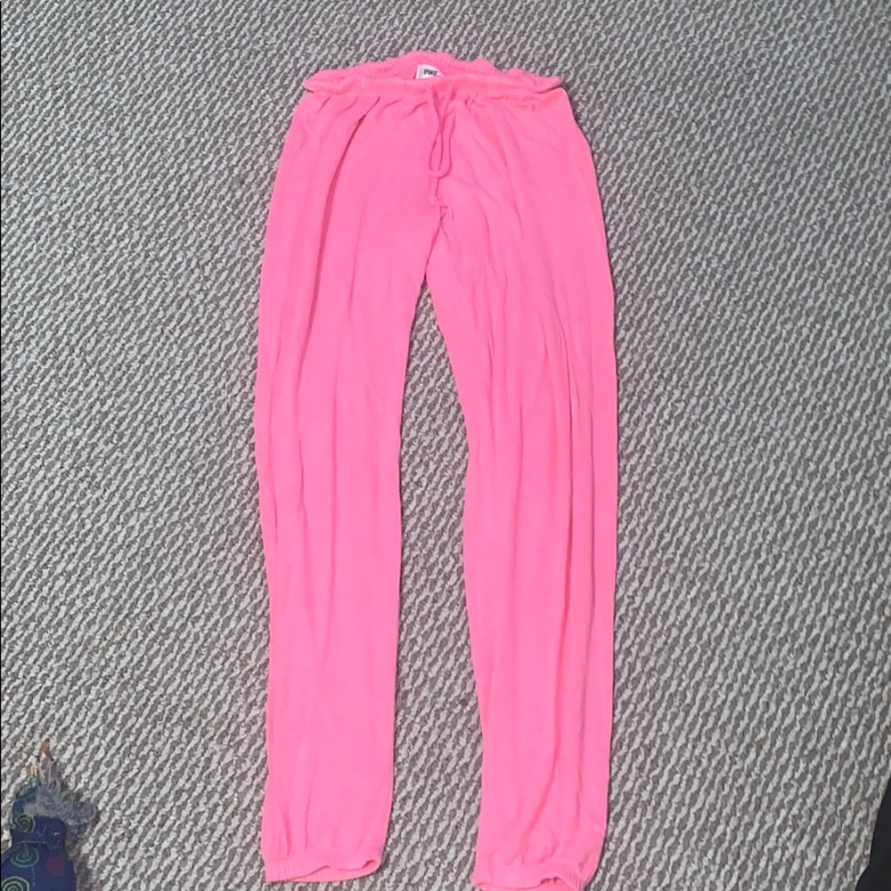 HOT PINK SWEATPANTS